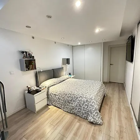 Cozy In Beausoleil, Near *